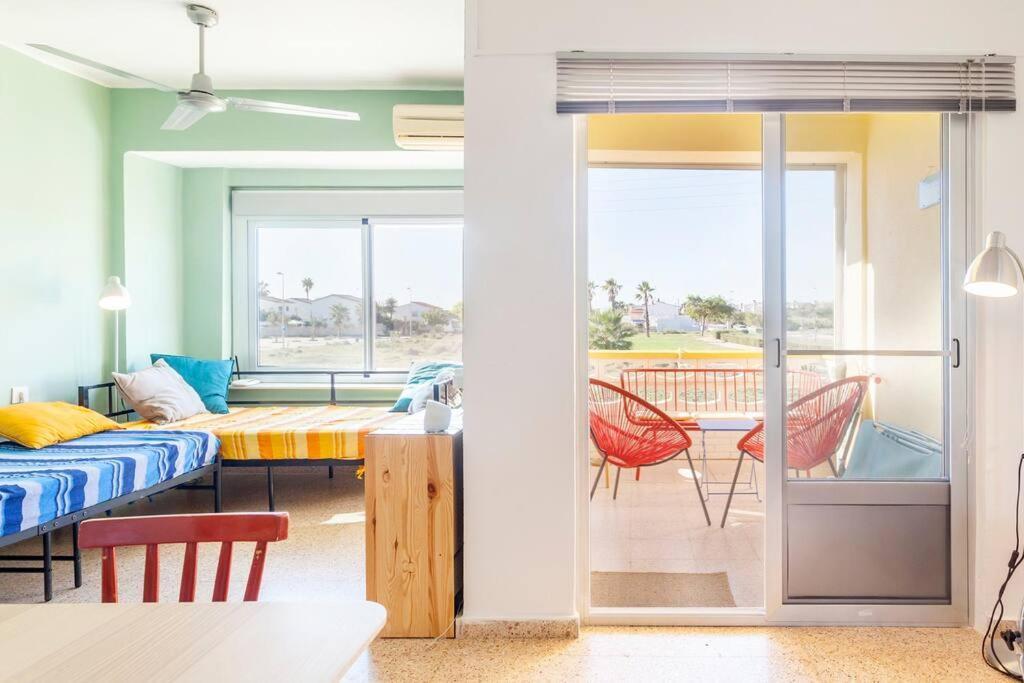 Casa Nostra On The Beach, 알메나라 외부 사진